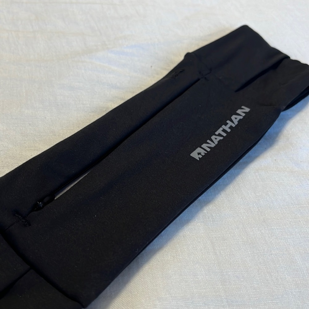 Nathan Running Belt NWOT